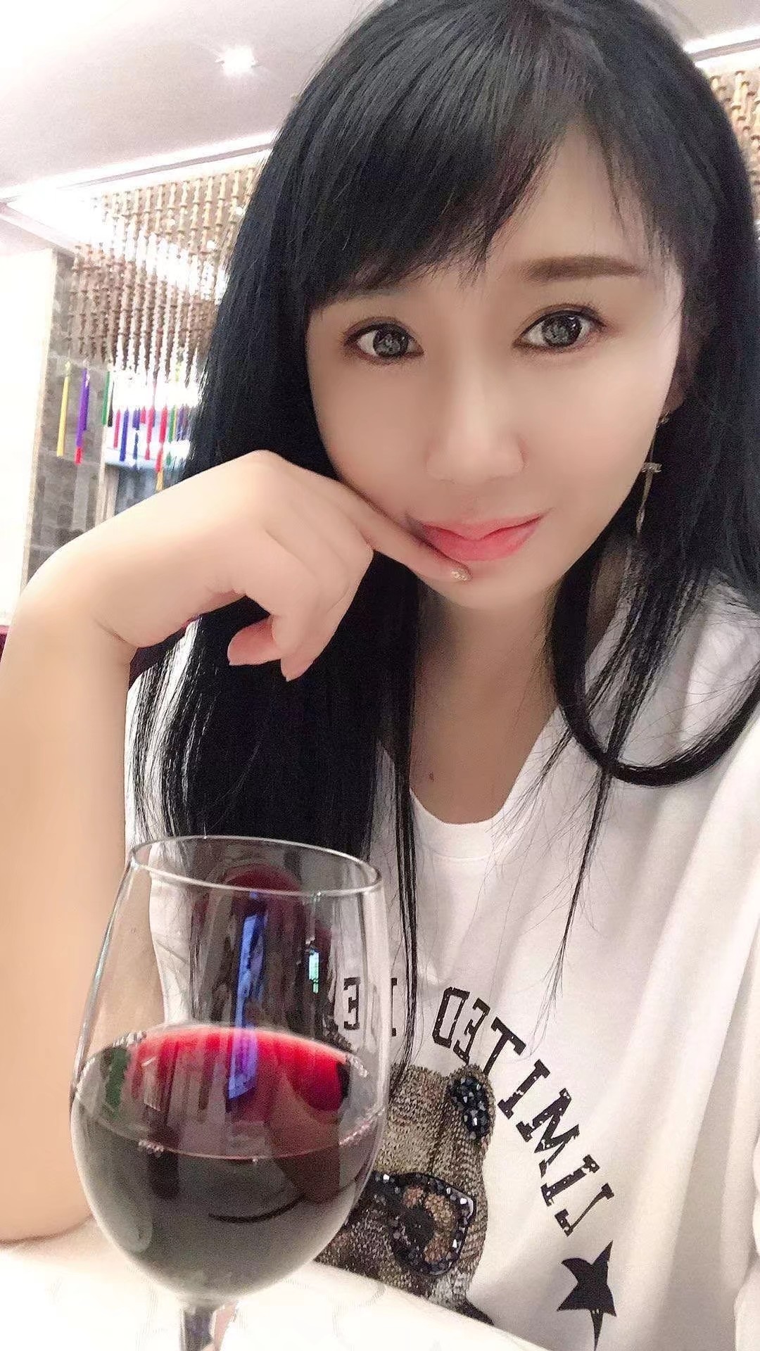 上城区糖果漂亮小女人